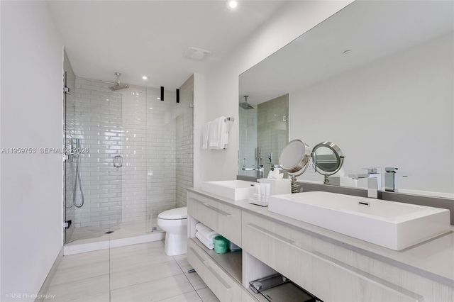 4010 S Ocean Drive R2204, Hollywood, FL 33019