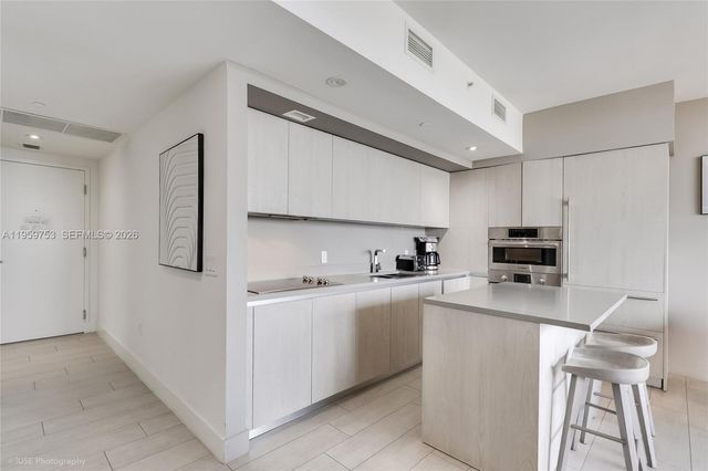 4010 S Ocean Drive R2204, Hollywood, FL 33019