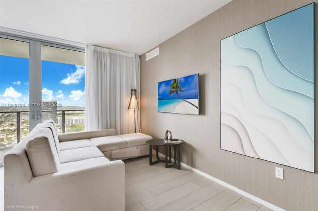 4010 S Ocean Drive R2204, Hollywood, FL 33019