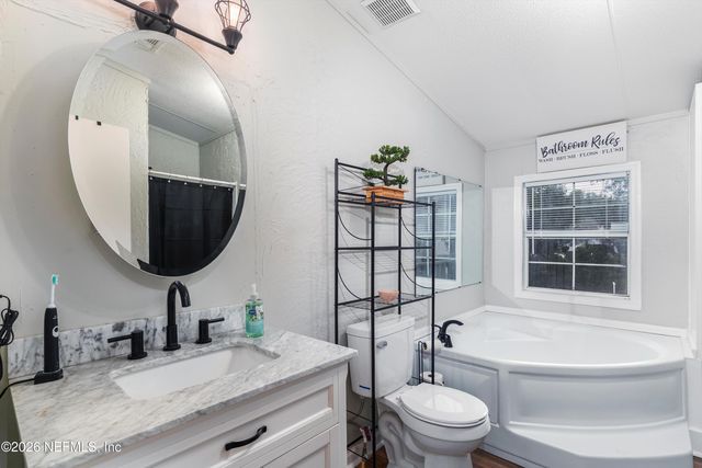 85246 JOHNSON Lane, Yulee, FL 32097