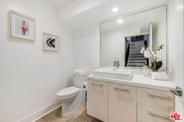 811 19th Street 3, Santa Monica, CA 90403