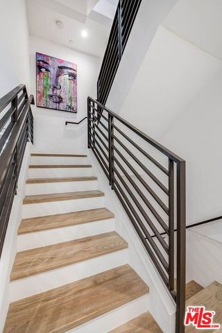 811 19th Street 3, Santa Monica, CA 90403