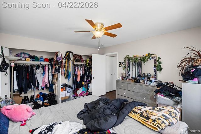 1840 Axtell Drive 8, Troy, MI 48084