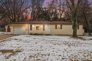 611 Hayes Street, Holland Twp, MI 49424