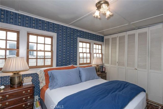 1207 N Bay Front, Newport Beach, CA 92662