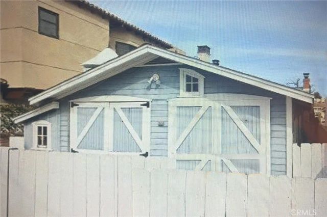 1207 N Bay Front, Newport Beach, CA 92662