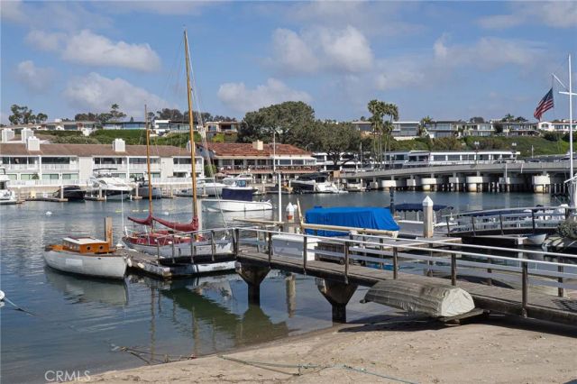 1207 N Bay Front, Newport Beach, CA 92662