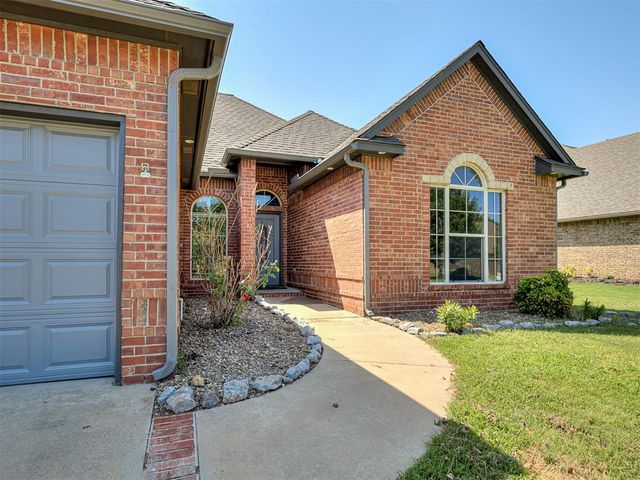 13150 Red Oak Drive, Choctaw, OK 73020