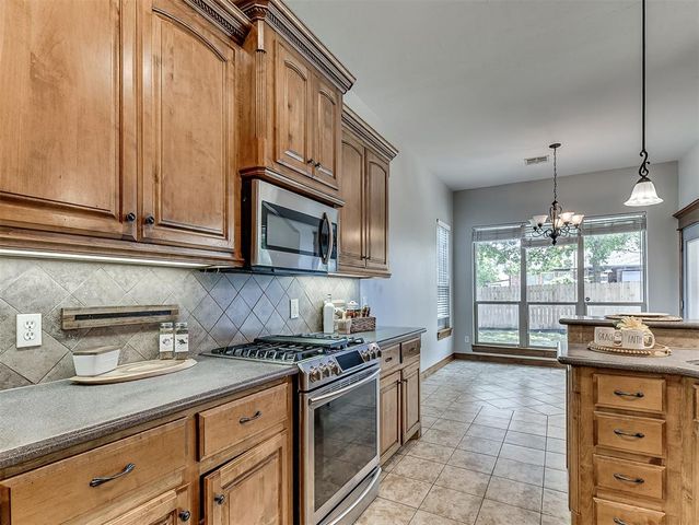 13150 Red Oak Drive, Choctaw, OK 73020