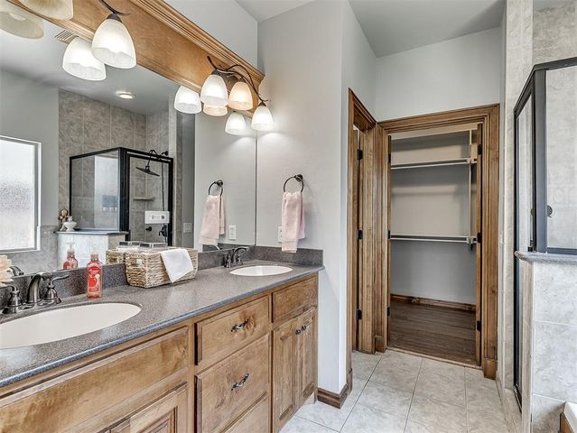 13150 Red Oak Drive, Choctaw, OK 73020