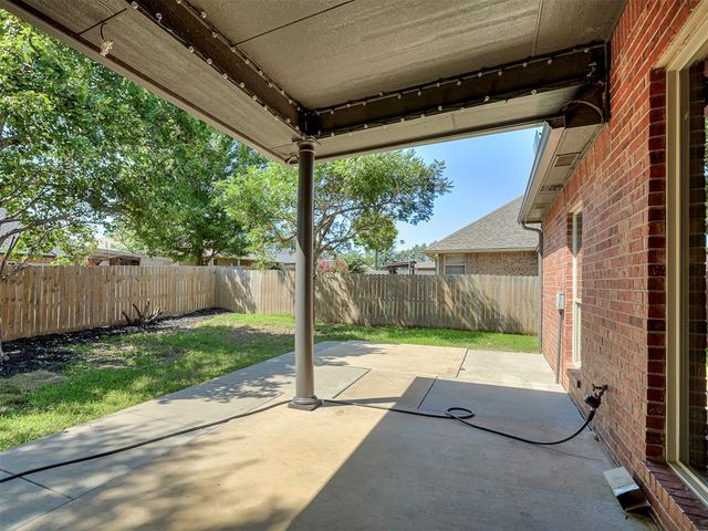 13150 Red Oak Drive, Choctaw, OK 73020