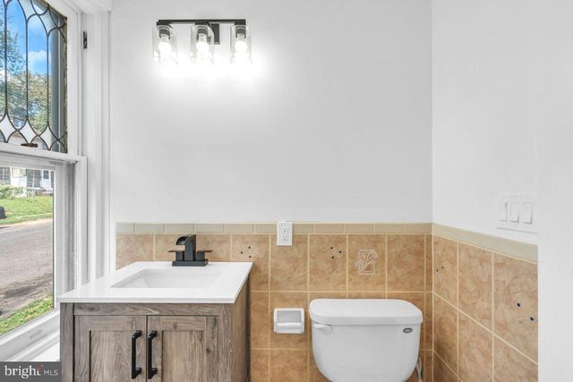 302 BELLEVUE AVE, Trenton, NJ 08618