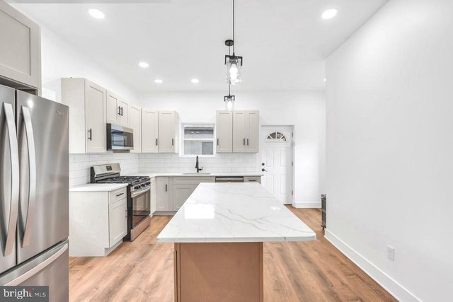 302 BELLEVUE AVE, Trenton, NJ 08618