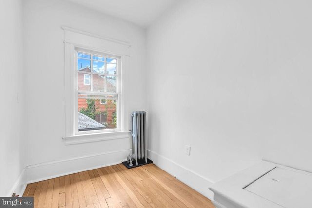 302 BELLEVUE AVE, Trenton, NJ 08618