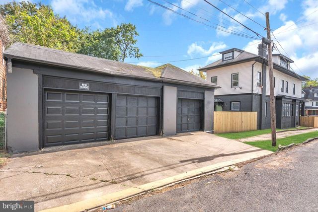 302 BELLEVUE AVE, Trenton, NJ 08618