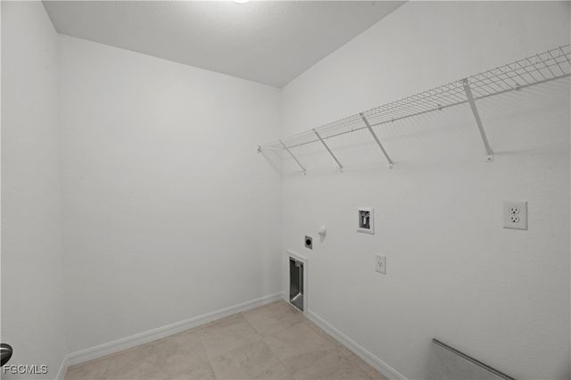 2913 69th ST W, Lehigh Acres, FL 33971