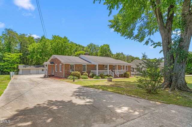 1244 Lawndale Drive, Graham, NC 27253