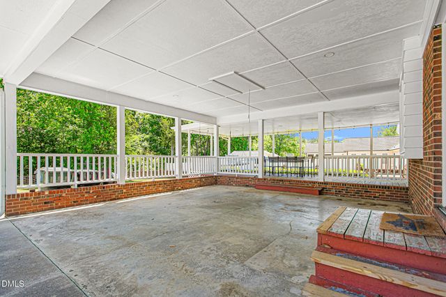1244 Lawndale Drive, Graham, NC 27253