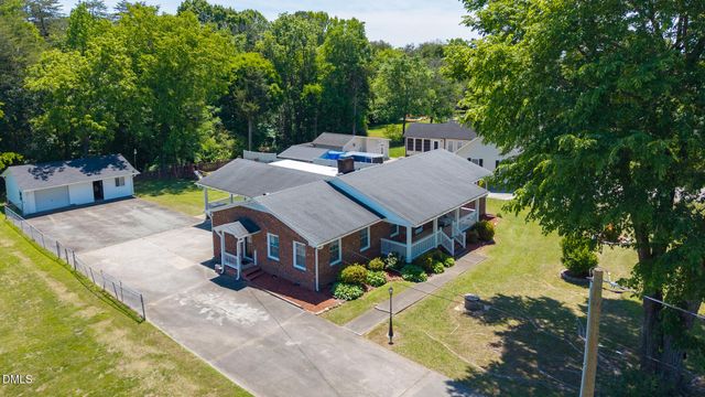 1244 Lawndale Drive, Graham, NC 27253