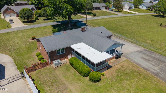 1244 Lawndale Drive, Graham, NC 27253