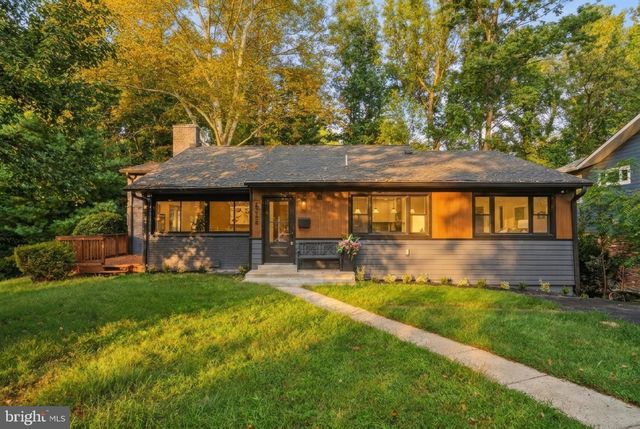 6404 W HALBERT RD, Bethesda, MD 20817