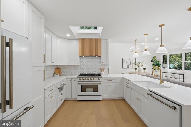 6404 W HALBERT RD, Bethesda, MD 20817