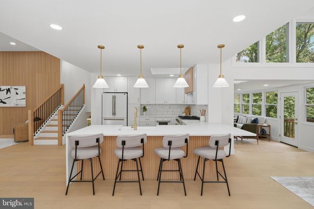 6404 W HALBERT RD, Bethesda, MD 20817