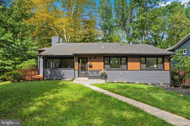 6404 W HALBERT RD, Bethesda, MD 20817