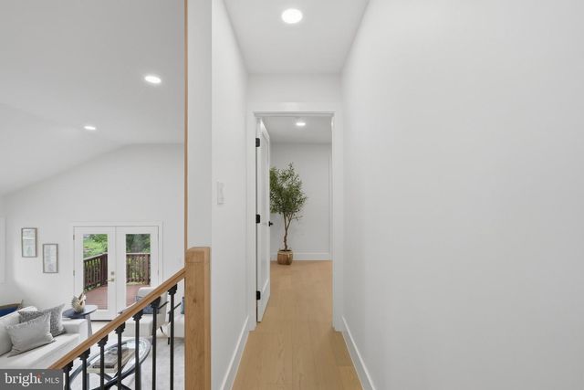 6404 W HALBERT RD, Bethesda, MD 20817