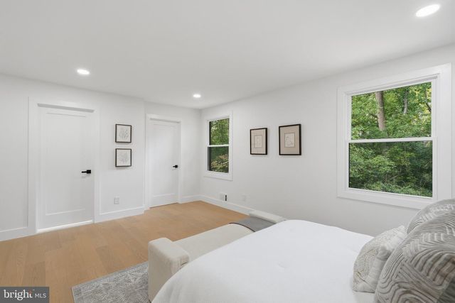 6404 W HALBERT RD, Bethesda, MD 20817