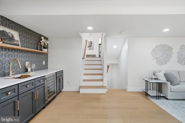 6404 W HALBERT RD, Bethesda, MD 20817