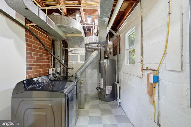 6404 W HALBERT RD, Bethesda, MD 20817