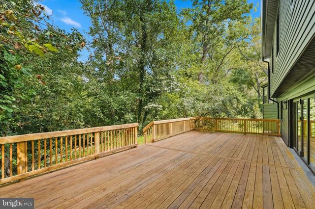 6404 W HALBERT RD, Bethesda, MD 20817