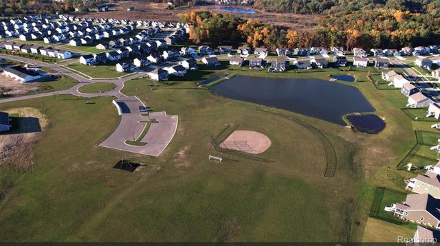 2085 Steelwood Drive, Marion Township, MI 48843