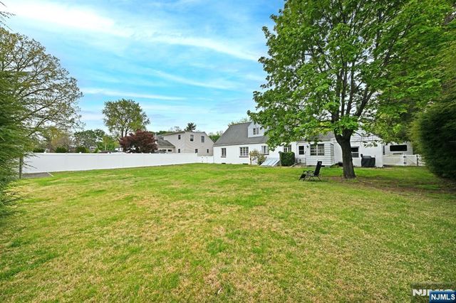 115 Center Street, Pompton Lakes, NJ 07442