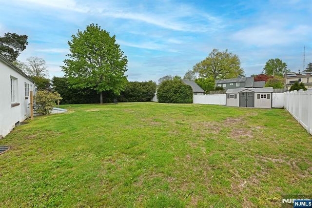 115 Center Street, Pompton Lakes, NJ 07442