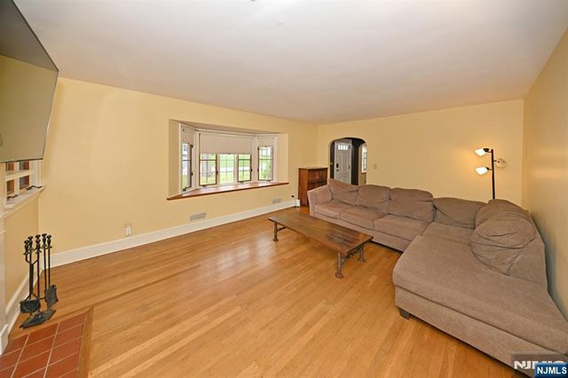 115 Center Street, Pompton Lakes, NJ 07442
