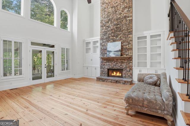 972 Moores Walk Lane, Suwanee, GA 30024