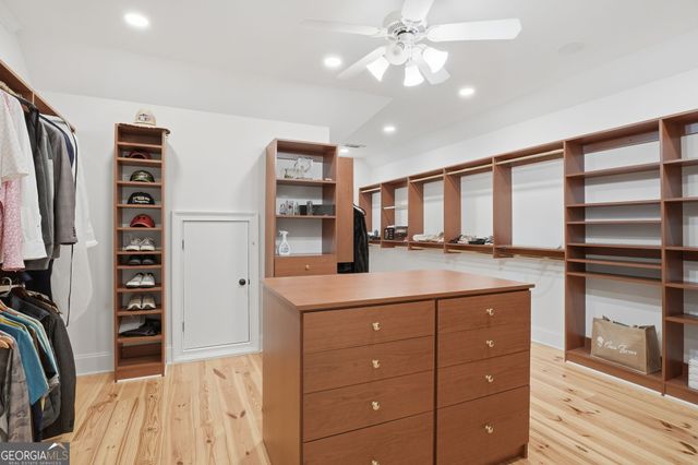 972 Moores Walk Lane, Suwanee, GA 30024
