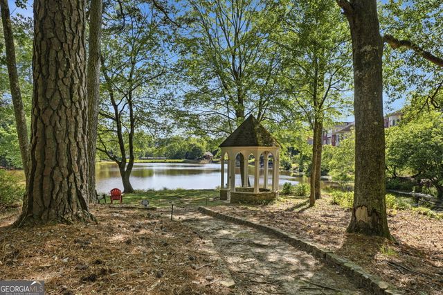 972 Moores Walk Lane, Suwanee, GA 30024