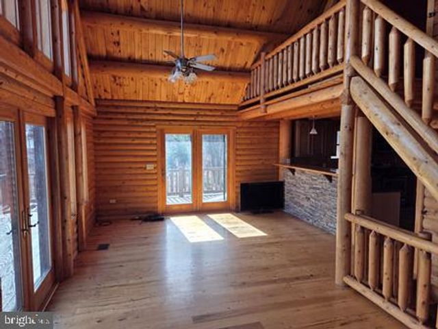 942 WILD BOAR RD, Augusta, WV 26704