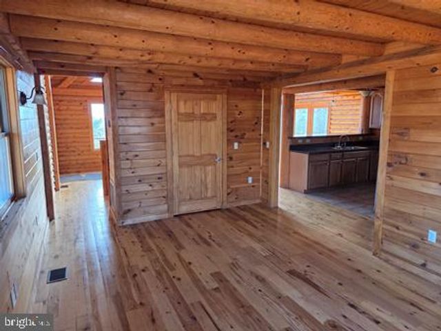 942 WILD BOAR RD, Augusta, WV 26704