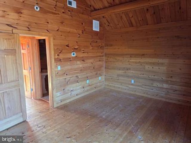 942 WILD BOAR RD, Augusta, WV 26704