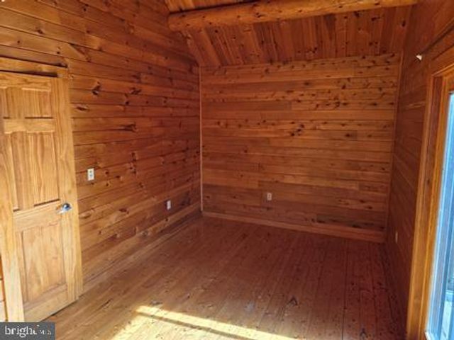 942 WILD BOAR RD, Augusta, WV 26704