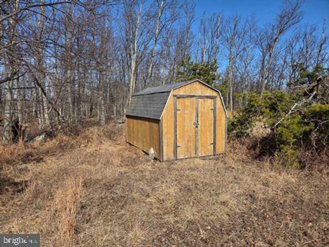 942 WILD BOAR RD, Augusta, WV 26704