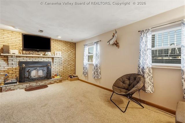 130 Rolling Acres, Winfield, WV 25213