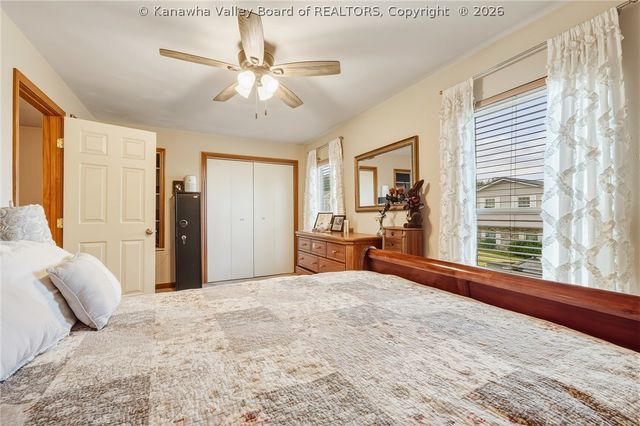 130 Rolling Acres, Winfield, WV 25213