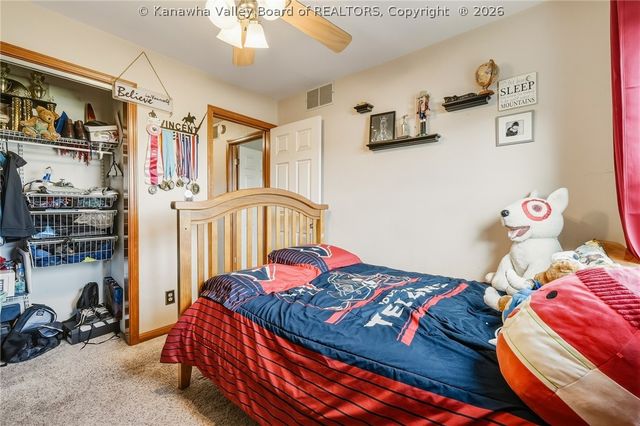 130 Rolling Acres, Winfield, WV 25213
