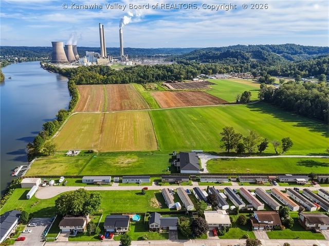 130 Rolling Acres, Winfield, WV 25213