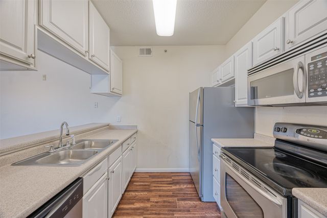 6255 Beechtree Drive 4205, West Des Moines, IA 50266